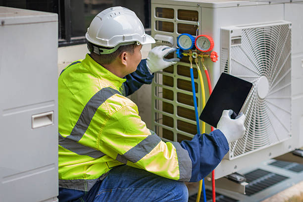 Professional Hvac technician working in Brackenridge, PA